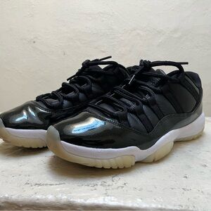 Jordan 11 Retro Low 72-10